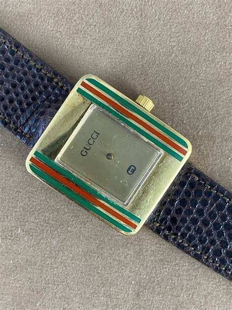 gucci watch winding